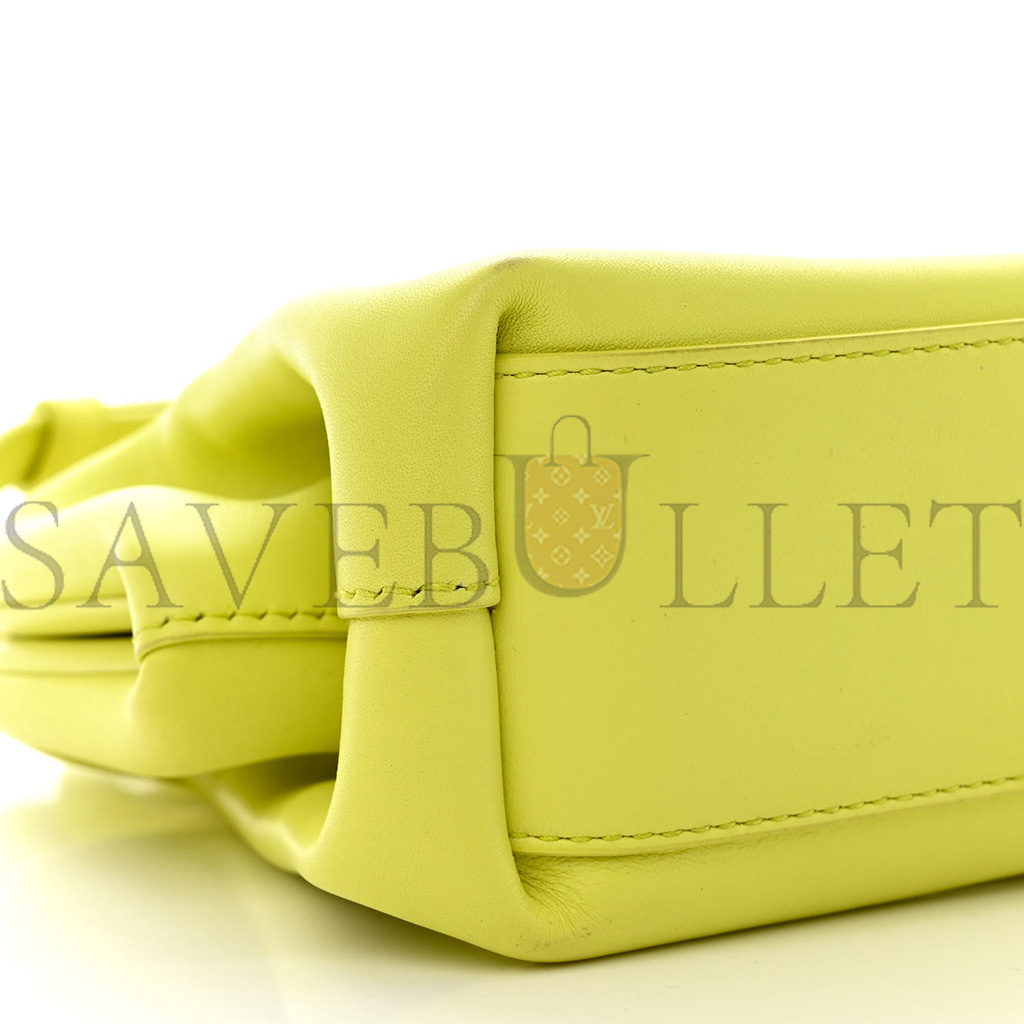 BOTTEGA VENETA CALFSKIN SMALL THE POINT TRIANGLE BAG SEAGRASS (20*18*8cm) BOTTEGA VENETA CALFSKIN SMALL THE POINT TRIANGLE BAG SEAGRASS (20*18*8cm)