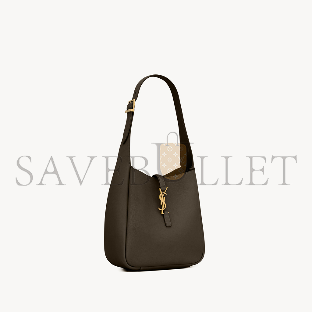 YSL LE 5 À 7 SUPPLE SMALL IN GRAINED LEATHER 713938AAAUQ3212 (23*22*8cm) YSL LE 5 À 7 SUPPLE SMALL IN GRAINED LEATHER 713938AAAUQ3212 (23*22*8cm)