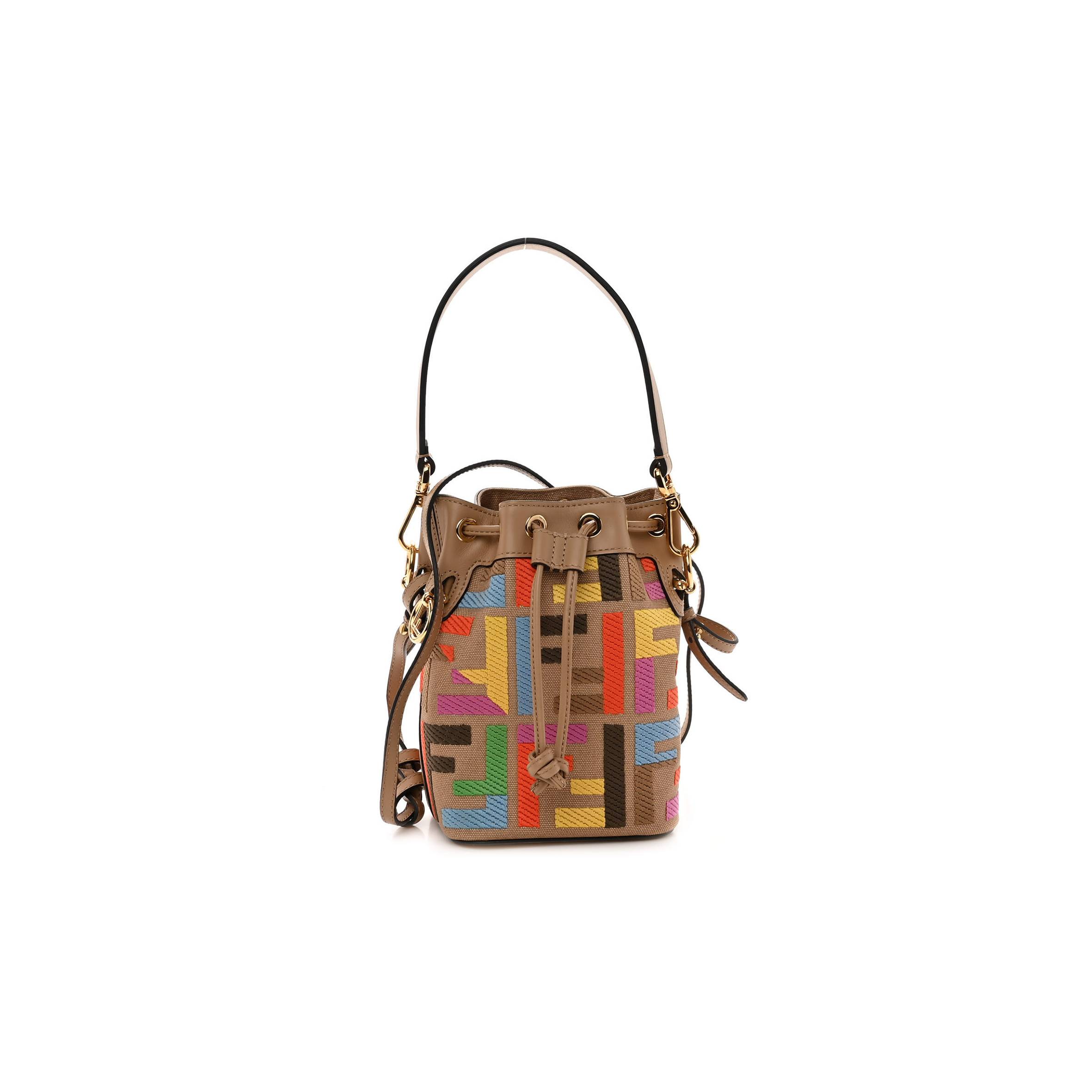 FENDI CANVAS VITELLO KING F IS FENDI FF MULTICOLOR EMBROIDERED MINI MON TRESOR BUCKET BAG MULTICOLOR CUOIO (18*12*10cm) FENDI CANVAS VITELLO KING F IS FENDI FF MULTICOLOR EMBROIDERED MINI MON TRESOR BUCKET BAG MULTICOLOR CUOIO (18*12*10cm)
