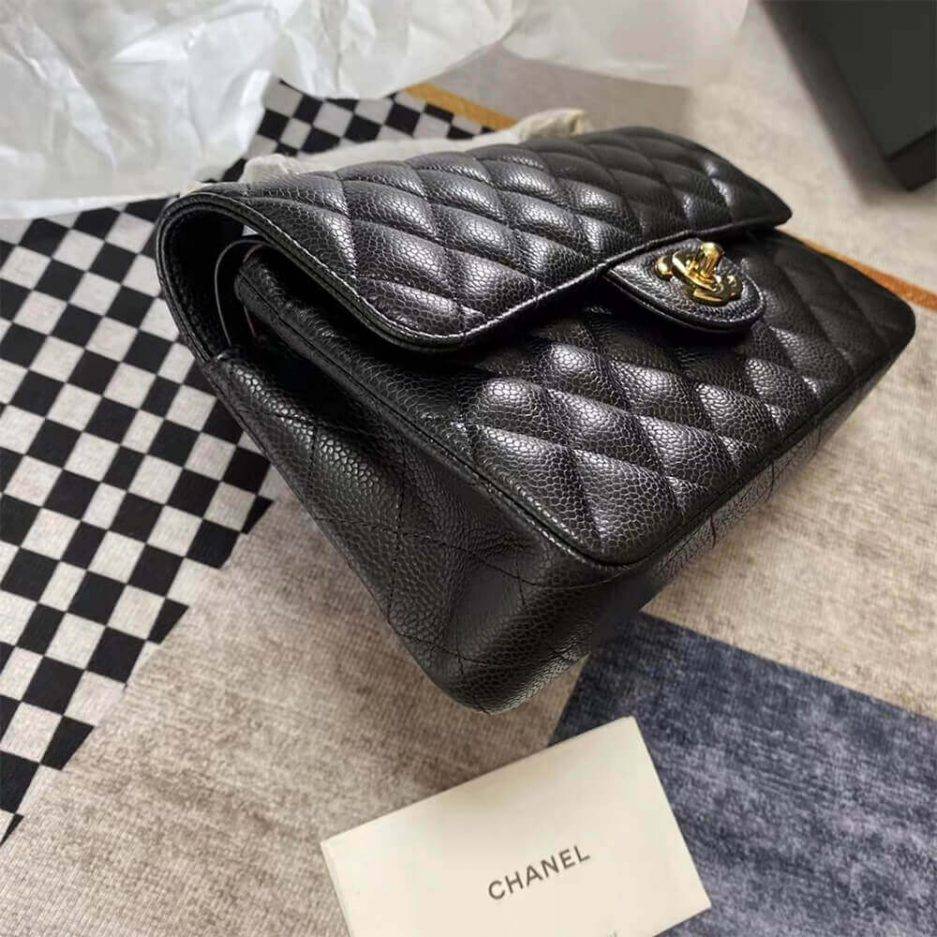 CHANEL CLASSIC FLAP MEDIUM BLACK LAMBSKIN LEATHER GOLD HARDWARE (25.5*15.5*6.5cm) CHANEL CLASSIC FLAP MEDIUM BLACK LAMBSKIN LEATHER GOLD HARDWARE (25.5*15.5*6.5cm)