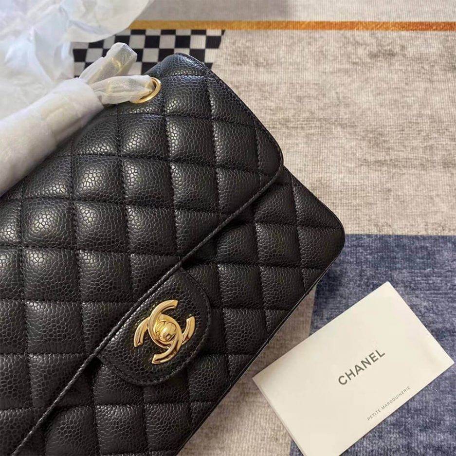 CHANEL CLASSIC FLAP MEDIUM BLACK LAMBSKIN LEATHER GOLD HARDWARE (25.5*15.5*6.5cm) CHANEL CLASSIC FLAP MEDIUM BLACK LAMBSKIN LEATHER GOLD HARDWARE (25.5*15.5*6.5cm)