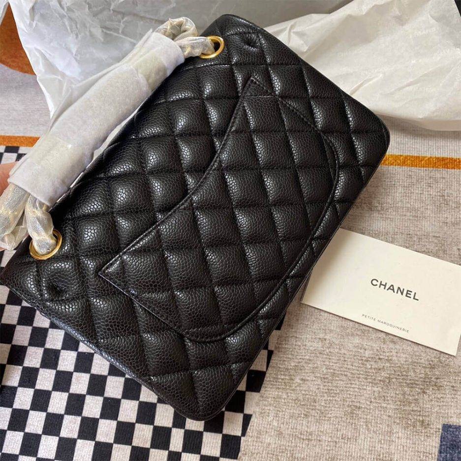 CHANEL CLASSIC FLAP MEDIUM BLACK LAMBSKIN LEATHER GOLD HARDWARE (25.5*15.5*6.5cm) CHANEL CLASSIC FLAP MEDIUM BLACK LAMBSKIN LEATHER GOLD HARDWARE (25.5*15.5*6.5cm)